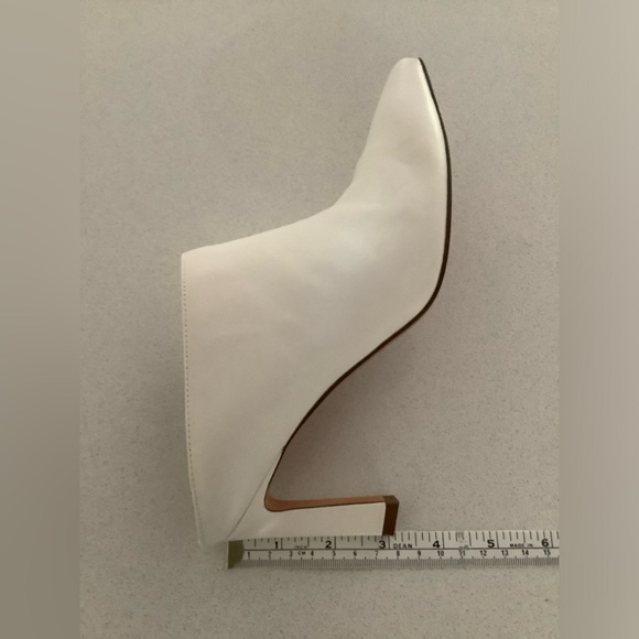 Stewart Weitzman Mira Mule - Picture 6 of 6